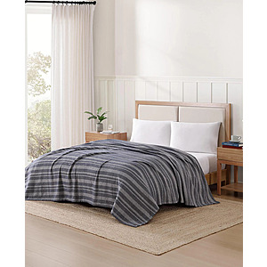 Tommy Hilfiger Harbor Stripe Cotton Yarn-Dyed Blanket (King) $22.46 + Free Store Pickup at Macy's or Free Shipping on $39+