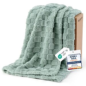 Bedsure GentleSoft Textured Checkerboard Fleece Throw Blanket (50" x 60", Sage Green) $8.99 + Free Shipping w/ Prime or on $35+