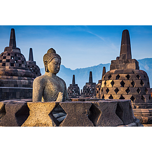 Round Trip Chicago to Jakarta Indonesia $901 Airfares on Cathay Pacific BE with 1 Free Checked Bag (Travel September - May 2027)