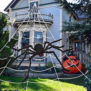 200" Halloween Giant Spider Web & 59" Spider Outdoor Decoration $9.99 + Free Shipping w/ Prime or on $35+