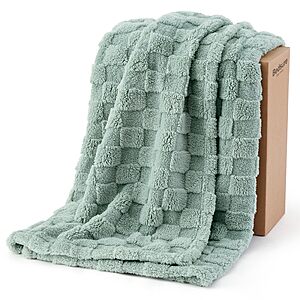 50"×60" Bedsure Checkered Fleece Throw Blanket (Sage Green) $9.08 + Free Shipping w/ Prime or on $35+