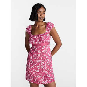 No Boundaries Women's Woven Babydoll Mini Dress (Rosiest Rouge, White) from $7.26 + Free S&H w/ Walmart+ or on $35+