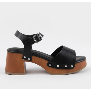BAMBOO Silveroak Womens Platform Heels $27.97