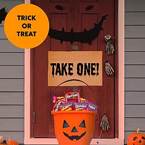 2 for 1: SKITTLES Original, STARBURST Original, SKITTLES Wild Berry & STARBURST Fun Size Halloween Candy Variety Pack, 200 Ct Bulk Bag (5.21 lbs)