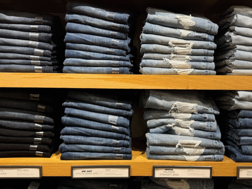 HOT! Score Extra 35% off American Eagle Women’s Jeans!