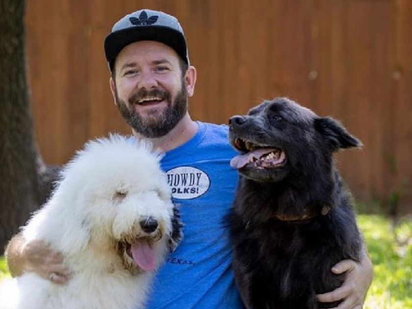 Places You Can Score Freebies & Deals on National Dog Day