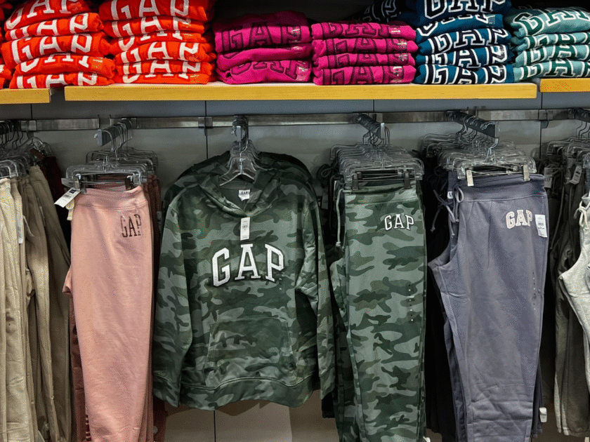Up to 60% Off GAP Factory Clearance + Extra 15% Off & Free Shipping!