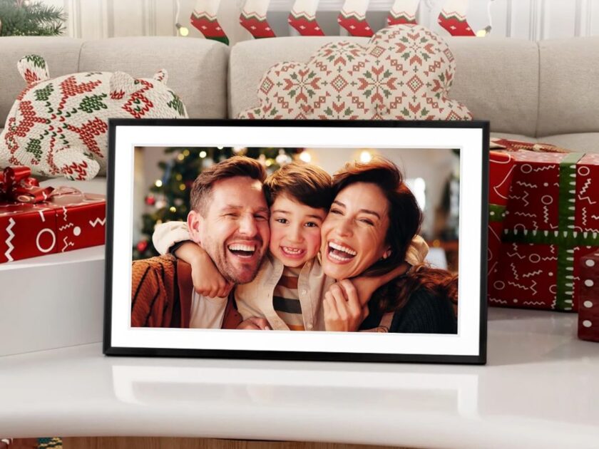 Frameo 15.6″ Digital Picture Frame Just $69.xx on Amazon (Reg. $130)