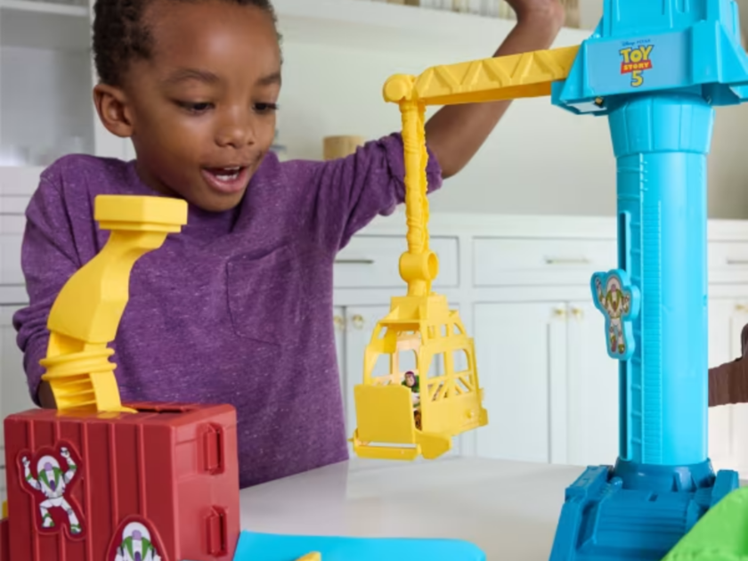 Hot Wheels Buzz Lightyear’s Star Adventure Track Set ONLY $15 (Reg. $25) at Walmart