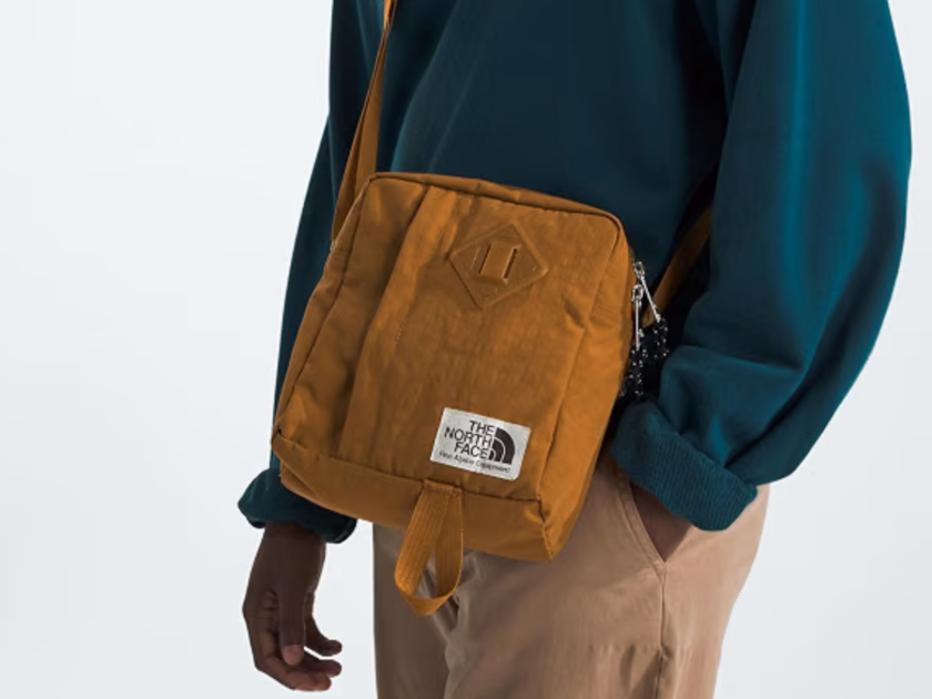 The North Face Berkeley Crossbody Bag Only $24.xx on Amazon (Reg $40)