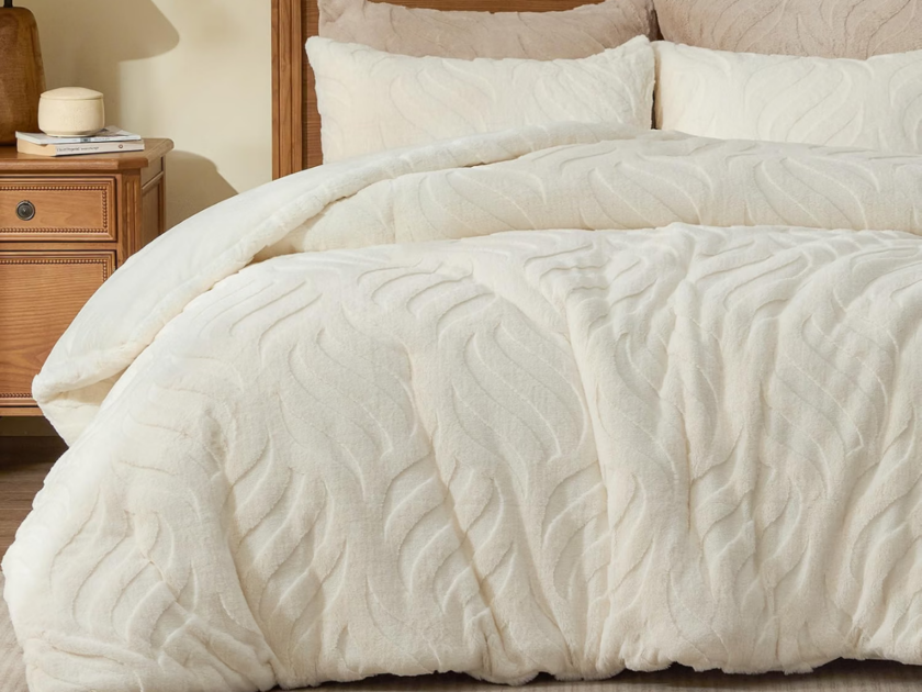 BEDELITE Fluffy Faux Fur Comforter Set Only $29.xx on Amazon (Reg. $60)