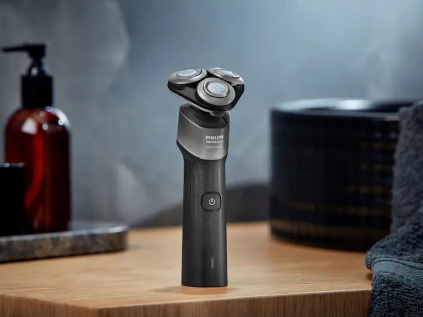 Philips Norelco Rechargeable Wet & Dry Shaver Only $39.xx at Best Buy (Reg $90)!