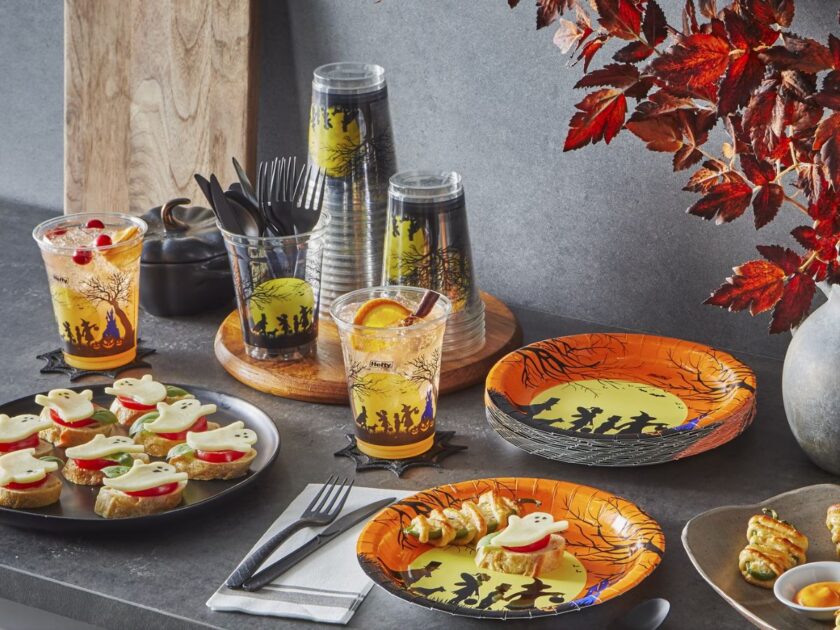Hefty Disposable Halloween Cutlery Set Just $10.44 at Walmart!