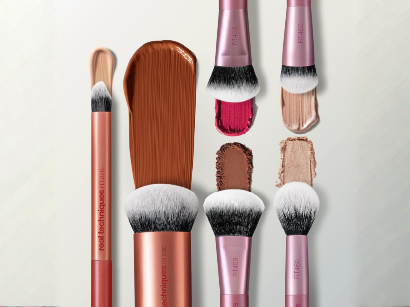 Real Techniques Full Beat Makeup Brush Set Only $14.xx on Amazon (Reg $25)