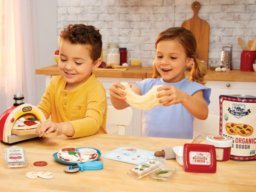 Little Tikes Creative Chefs Pizza Kit Only $12 at Walmart! SO Cute!