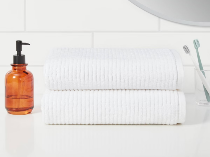 Threshold Towel Sale at Target! 2pk Quick Dry Ribbed Bath Towel Set Only $9.80
