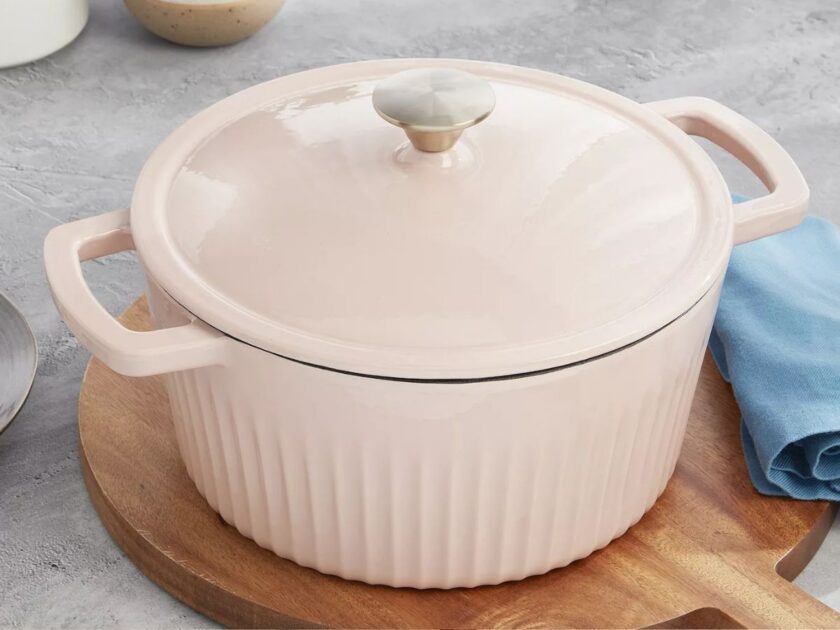 5-Quart Dutch Oven Just $23.36 at Kohl’s (Reg. $100)