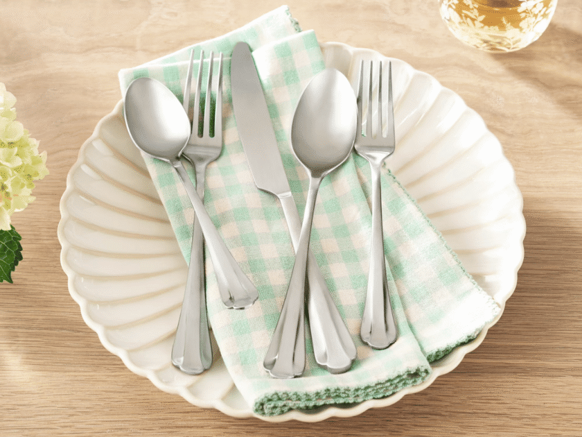 The Pioneer Woman 20-Piece Flatware Set Just $22.97