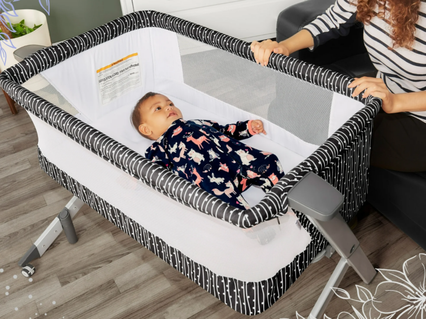 Dream On Me Flora Baby Bassinet Only $63 at Walmart (Reg $190)