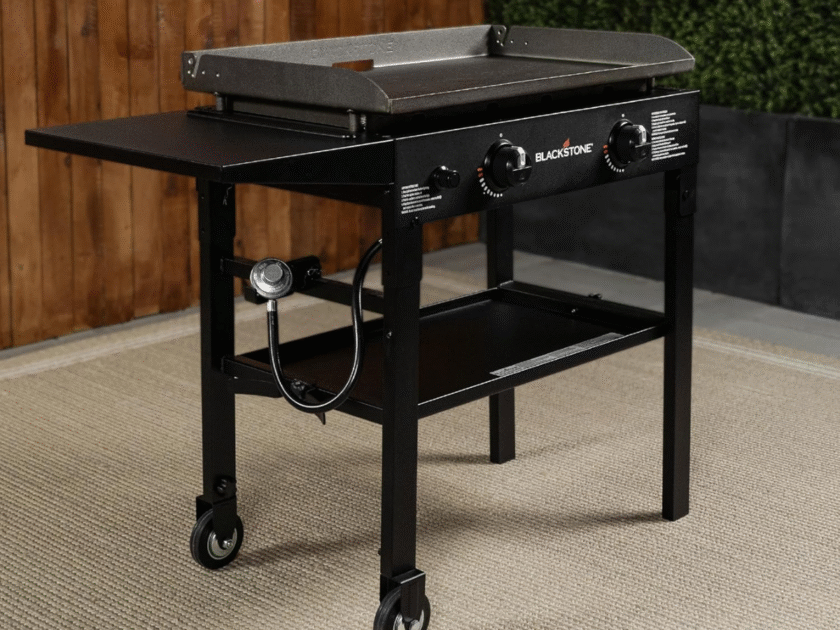 Blackstone Flat Top Gas Grill Griddle 2 Burner 28″ Only $199 on Amazon! (Reg.$250)