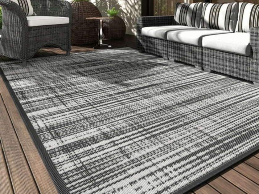 VUNATE Outdoor 5’x8′ Area Rug Only $15.99 at Walmart