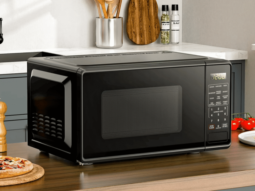 Mainstays 0.7 Cu Ft 700W Countertop Microwave