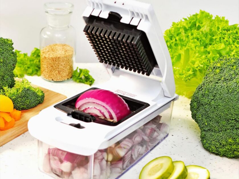 Fullstar Pro 4-in-1 Vegetable Chopper and Spiralizer Only $23.xx on Amazon (Reg. $50)