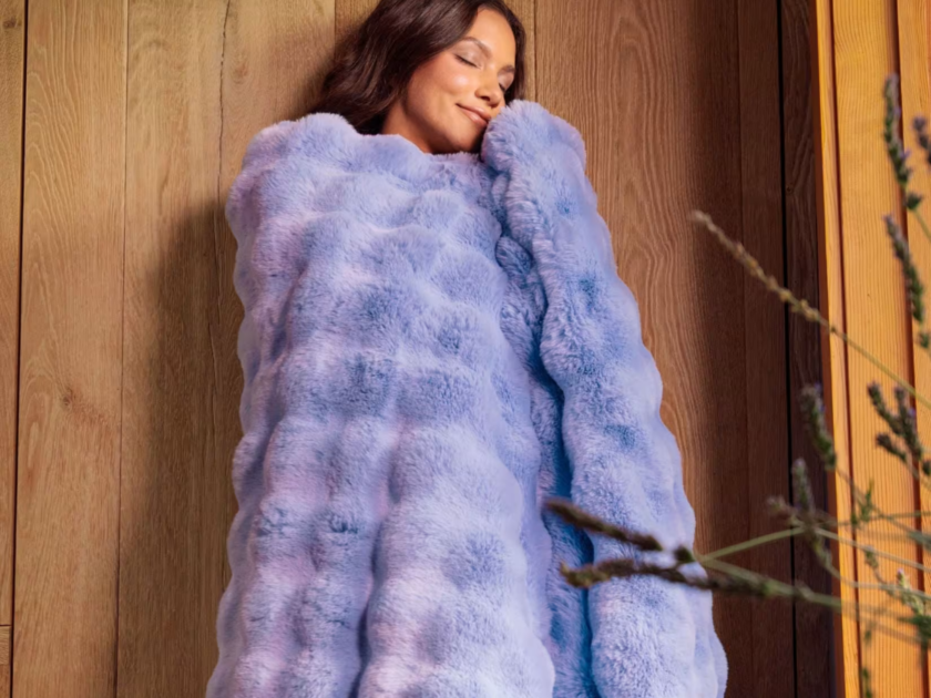 NEW! Comfrt Ember Heated Blanket with REAL Lavender + Extra 15% Off at Checkout!