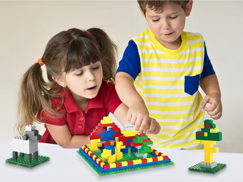 PicassoTiles Magnetc Brick Tile 259pcs Set Only $7.xx on Amazon (Reg $15)