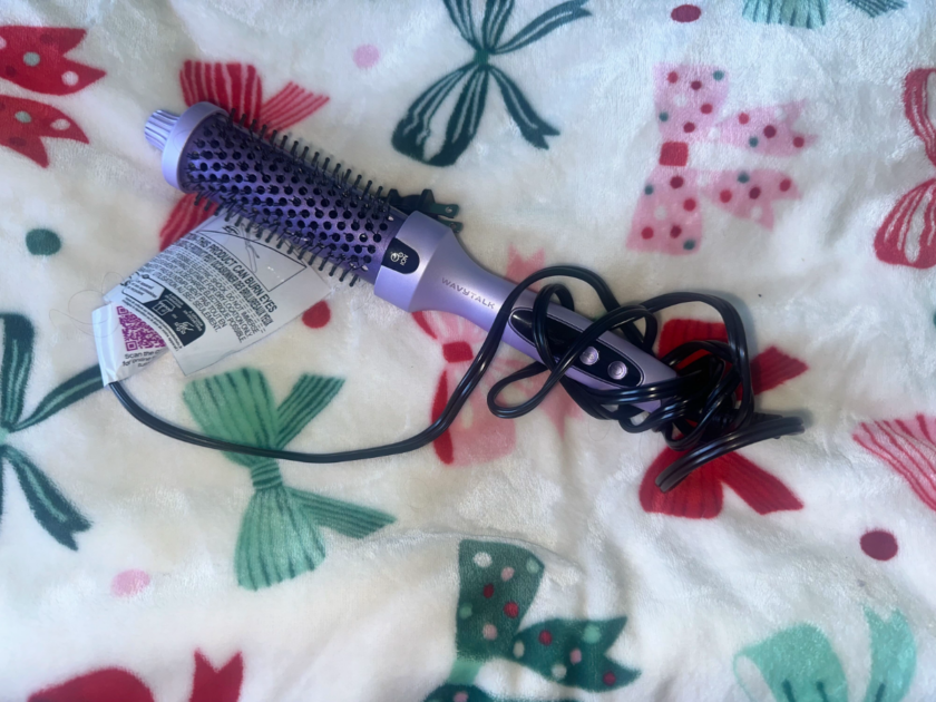 Viral Wavytalk Blowout Brush ONLY $29.xx on Amazon (Reg $69)