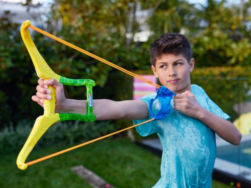 Bunch O Balloons Slingshot w/ 100 Balloons Only $10 at Walmart (Reg. $17)