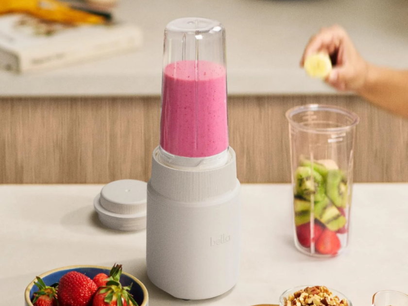 Bella 6-Piece Rocket Blender, Juicer, & Smoothie Maker Only $19.xx on Amazon (Reg $30)