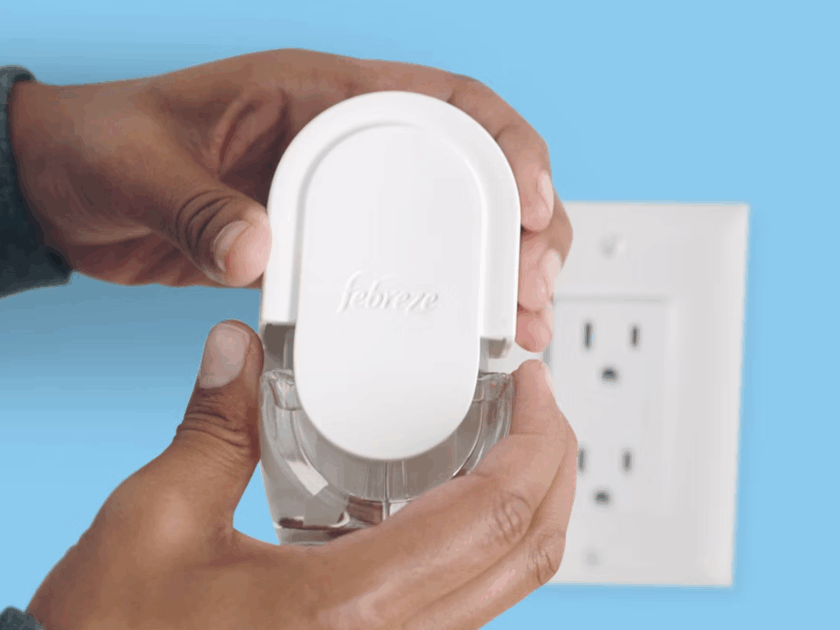 Free Febreze Odor-Fighting Fade Defy Plug Air Freshener at Target or Walgreens