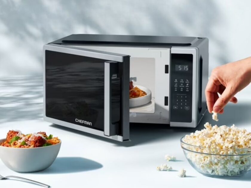 Chefman 700 Watt Countertop Microwave Oven Just $39.xx at Sam’s Club