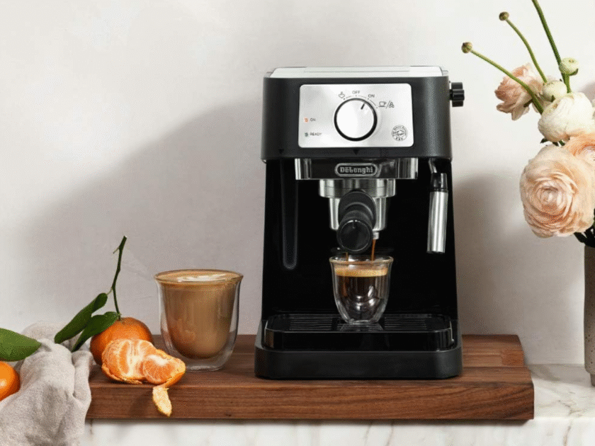 De’Longhi Manual Espresso Machine and Glasses Bundle Only $114.xx on Amazon (Reg. $175)