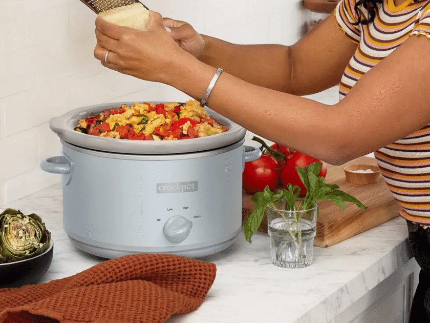 $15 Crockpot 4.5-Quart Slow Cooker at Kohl’s