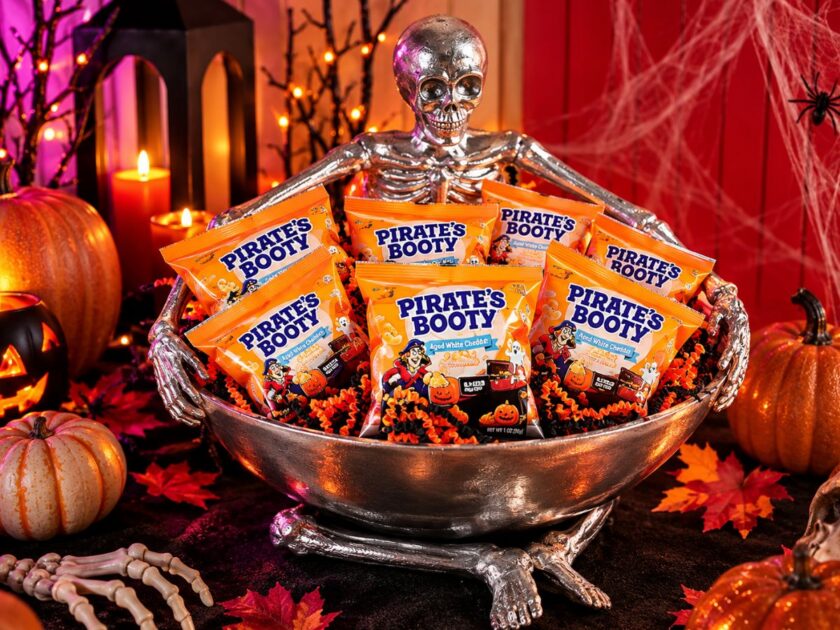 Pirate’s Booty Aged White Cheddar Cheese Puffs 32 Pack Just $7.xx on Amazon