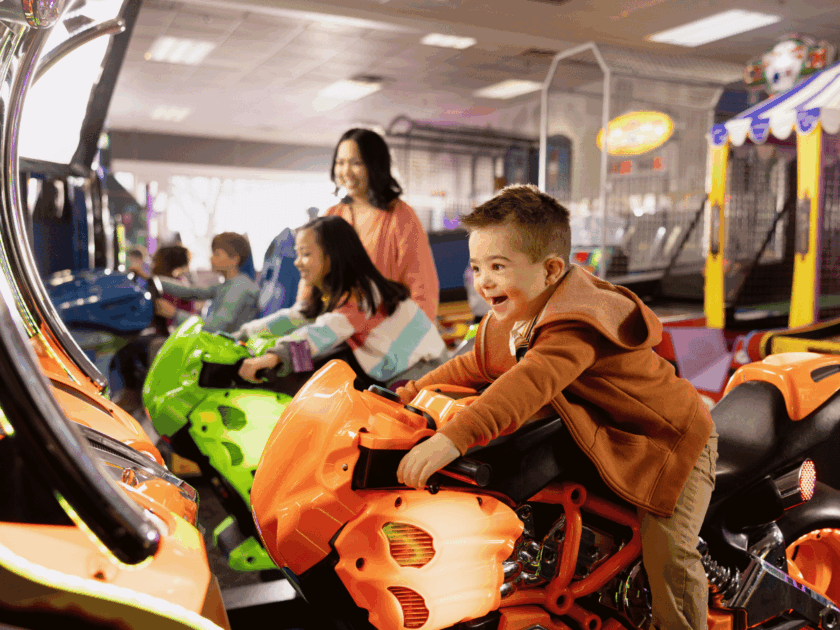 Chuck E. Cheese Play & Pizza Package Only $54.99 (Reg. $96) | Summer Family Fun
