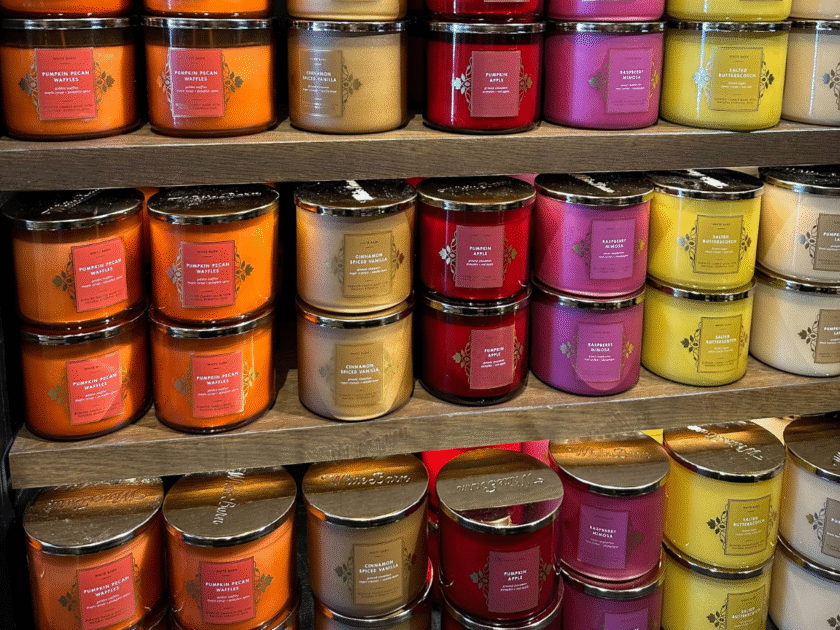 Bath & Body Works 3-Wick Candles Just $7.99 – TODAY ONLY! (Reg. $25)