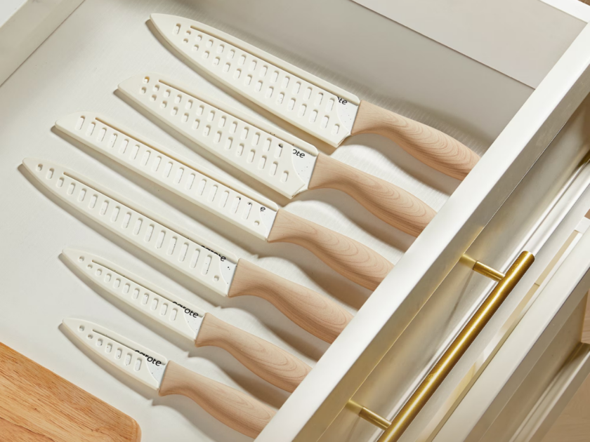 Carote 12-Piece Knife Set Just $13.98 at Walmart (Reg. $30)